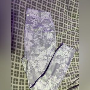 White and grey leggings